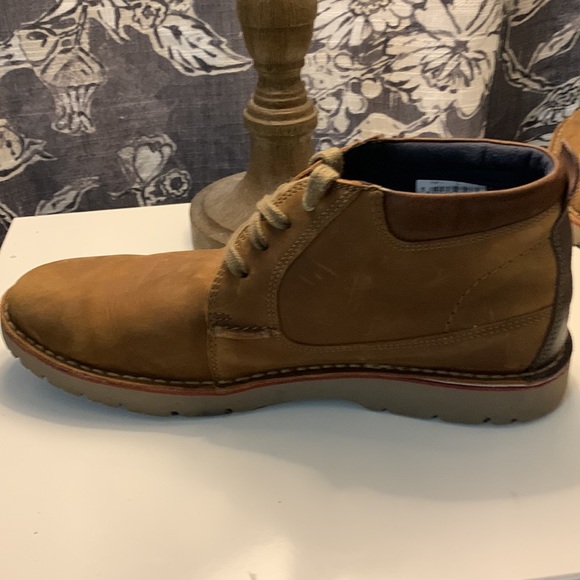 Clarks mid-boots. Great condition, only wore twice. (Collection by Clarks) - Picture 4 of 5